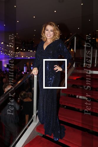 Utrecht 23 september 2018
Premiere Mamma Mia in beatrixtheater. Hoofdrollen zijn er voor Antje Monteiro Jolijn Henneman Sophia Wezer Hilke Bierman Dieter Troubleyn Emiel de Jong en Soy Kroon.