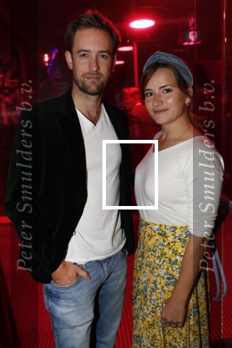 Amstelveen 24 september 2018
Premiere tussen kunst en kitch in schouwburg Amstelveen. Barbara Sloesen met vriend