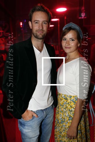 Amstelveen 24 september 2018
Premiere tussen kunst en kitch in schouwburg Amstelveen. Barbara Sloesen met vriend