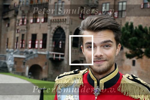 Haarzuilens 12 september 2018
Presentatie cast RTL Kerstshow op kasteel de haar. De cast bestaat uit Carlo Boszhard Buddy Vedder Esmee v Kampen Berget Lewis Pip Pellens Fred v Leer Ger Otte Celinde Schoenmaker en de kerstman.