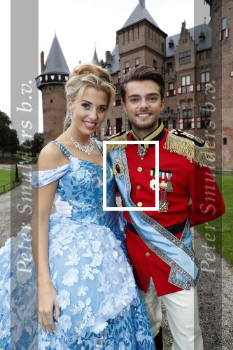 Haarzuilens 12 september 2018
Presentatie cast RTL Kerstshow op kasteel de haar. De cast bestaat uit Carlo Boszhard Buddy Vedder Esmee v Kampen Berget Lewis Pip Pellens Fred v Leer Ger Otte Celinde Schoenmaker en de kerstman.