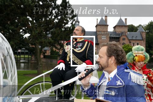 Haarzuilens 12 september 2018
Presentatie cast RTL Kerstshow op kasteel de haar. De cast bestaat uit Carlo Boszhard Buddy Vedder Esmee v Kampen Berget Lewis Pip Pellens Fred v Leer Ger Otte Celinde Schoenmaker en de kerstman.