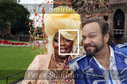 Haarzuilens 12 september 2018
Presentatie cast RTL Kerstshow op kasteel de haar. De cast bestaat uit Carlo Boszhard Buddy Vedder Esmee v Kampen Berget Lewis Pip Pellens Fred v Leer Ger Otte Celinde Schoenmaker en de kerstman.