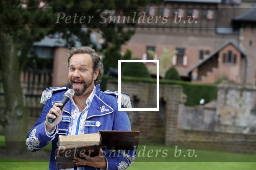 Haarzuilens 12 september 2018
Presentatie cast RTL Kerstshow op kasteel de haar. De cast bestaat uit Carlo Boszhard Buddy Vedder Esmee v Kampen Berget Lewis Pip Pellens Fred v Leer Ger Otte Celinde Schoenmaker en de kerstman.