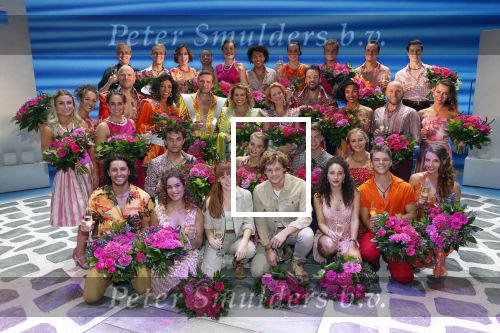 Utrecht 23 september 2018
Premiere Mamma Mia in beatrixtheater. Hoofdrollen zijn er voor Antje Monteiro Jolijn Henneman Sophia Wezer Hilke Bierman Dieter Troubleyn Emiel de Jong en Soy Kroon.