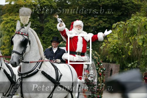 Haarzuilens 12 september 2018
Presentatie cast RTL Kerstshow op kasteel de haar. De cast bestaat uit Carlo Boszhard Buddy Vedder Esmee v Kampen Berget Lewis Pip Pellens Fred v Leer Ger Otte Celinde Schoenmaker en de kerstman.