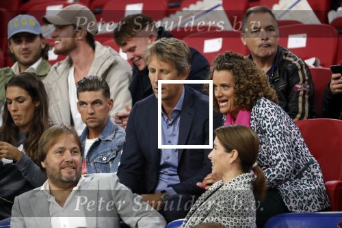 Amsterdam 6 mei 2018
Nederland-Peru 2-1 . Afscheidswedstrijd Wesley Sneijder . Zijn vrouw Yolanthe Sneijder Cabau en zoons Jessey en Xess Xava zijn natuurlijk aanwezig. Edwin en Annemrie v d Sar