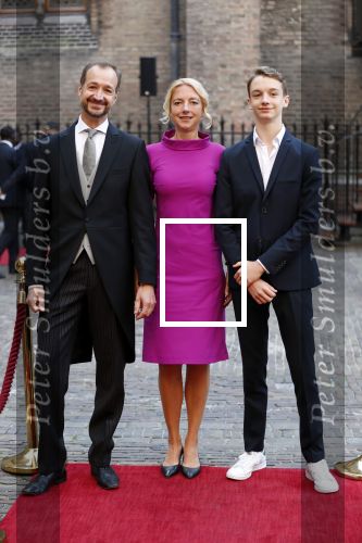 Den Haag 18 september 2018
Prinsjesdag 2018 op het binnenhof. Komning Willem Alexander Koningin Maxima Prins Constantijn en Prinses Laurentien zijn aanwezig. Eric Wiebes met vrouw en zoon