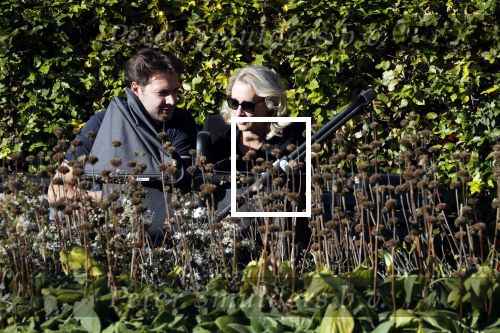 Amsterdam 27 september 2018
Eva Jinek en haar vriend Dexter gaan voor het eerst wandelen met hun zoon Pax.