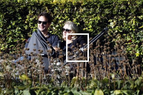 Amsterdam 27 september 2018
Eva Jinek en haar vriend Dexter gaan voor het eerst wandelen met hun zoon Pax.