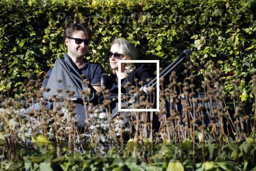 Amsterdam 27 september 2018
Eva Jinek en haar vriend Dexter gaan voor het eerst wandelen met hun zoon Pax.