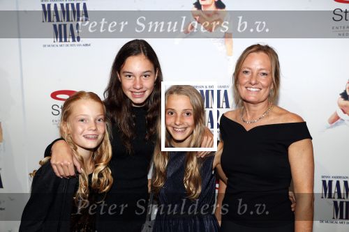 Utrecht 23 september 2018
Premiere Mamma Mia in het Beatrix Theater. Fleur Moonen met dochters