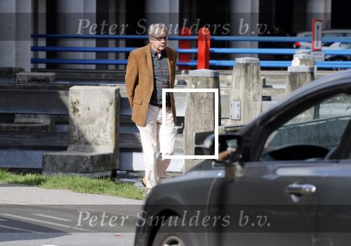 Amsterdam 15 september 2018
Frank de Grave loopt van zijn huis naar zijn auto.