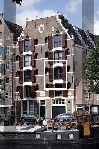 Amsterdam 15 september 2018
Frank de Grave loopt van zijn huis naar zijn auto.