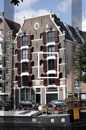 Amsterdam 15 september 2018
Frank de Grave loopt van zijn huis naar zijn auto.