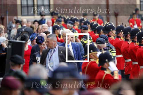 Den Haag 18 september 2018
Prinsjesdag 2018 op het binnenhof. Komning Willem Alexander Koningin Maxima Prins Constantijn en Prinses Laurentien zijn aanwezig. Geert Wilders met â€¦ en zijn beveiliging