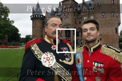 Haarzuilens 12 september 2018
Presentatie cast RTL Kerstshow op kasteel de haar. De cast bestaat uit Carlo Boszhard Buddy Vedder Esmee v Kampen Berget Lewis Pip Pellens Fred v Leer Ger Otte Celinde Schoenmaker en de kerstman.