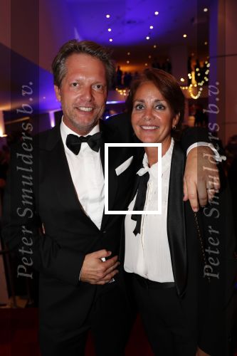 Utrecht 23 september 2018
Premiere Mamma Mia in beatrixtheater. Hoofdrollen zijn er voor Antje Monteiro Jolijn Henneman Sophia Wezer Hilke Bierman Dieter Troubleyn Emiel de Jong en Soy Kroon. Guido den Aantrekker met zijn vrouw Tiffany