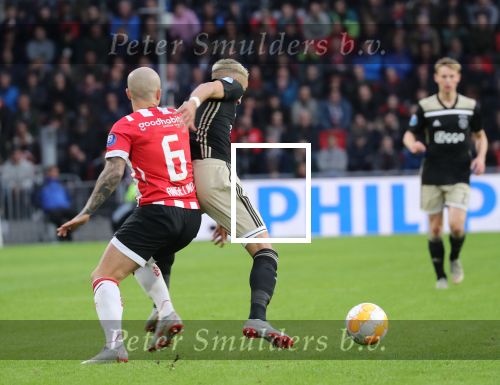 Eindhoven, 23 September 2018 PSV-AJAX Kompetitie, Seizoen 2018-2019 Eindstand 3-0
Hakam Ziyech en Angelino