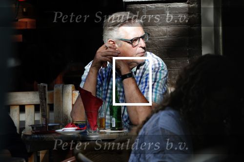 Amsterdam 17 september 2018
Hans v d Togt geniet van sigaretje bitterballen en een biertje op terras.