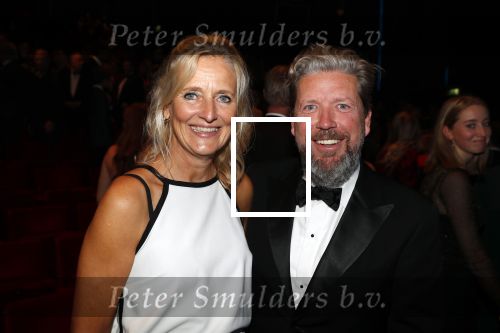 Utrecht 23 september 2018
Premiere Mamma Mia in beatrixtheater. Hoofdrollen zijn er voor Antje Monteiro Jolijn Henneman Sophia Wezer Hilke Bierman Dieter Troubleyn Emiel de Jong en Soy Kroon. Henkjan Smits met vrouw en dochters