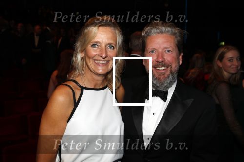 Utrecht 23 september 2018
Premiere Mamma Mia in beatrixtheater. Hoofdrollen zijn er voor Antje Monteiro Jolijn Henneman Sophia Wezer Hilke Bierman Dieter Troubleyn Emiel de Jong en Soy Kroon. Henkjan Smits met vrouw en dochters