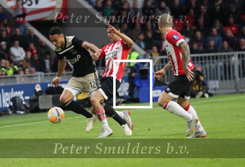 Eindhoven, 23 September 2018 PSV-AJAX Kompetitie, Seizoen 2018-2019 Eindstand 3-0
Hirving Lozano en Noussair Mazraoui