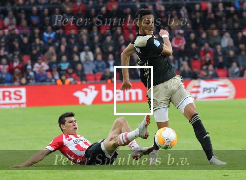 Eindhoven, 23 September 2018 PSV-AJAX Kompetitie, Seizoen 2018-2019 Eindstand 3-0
Hirving Lozano en Noussair Mazraoui