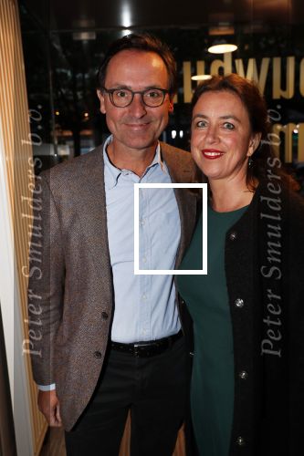 Amstelveen 24 september 2018
Premiere tussen kunst en kitch in schouwburg Amstelveen. Hugo Haenen met vrouw