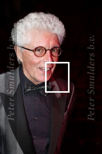 Utrecht 23 september 2018
Premiere Mamma Mia in beatrixtheater. Hoofdrollen zijn er voor Antje Monteiro Jolijn Henneman Sophia Wezer Hilke Bierman Dieter Troubleyn Emiel de Jong en Soy Kroon. Jacques d Ancona
