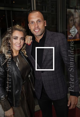 Amsterdam 10 september 2018
Feest Sjaak Swart in het nieuwe delamar theater. Johnny Heitinga en zijn vrouw Charlotte