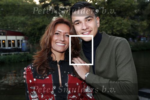 Amsterdam 25 september 2018
Presentatie Amsterdam XXXL bij sushisamba. Ruud Gullit kwam met zijn vriendin Karin de Rooij dochter Felicity en stiefzoon Nigel.