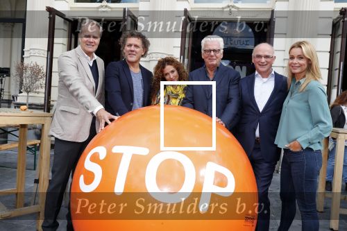 Amsterdam 7 september 2018
Presentatie stoptober 2018 door Froukje de Both met Katja Schuurman Jan Slagter en Kees v d Spek in Vondel CS.