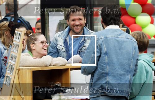 Amsterdam 16 september 2018
opnames cupcake kampioen in het vondelpark gepresenteerd door 
Klaas v d Eerden