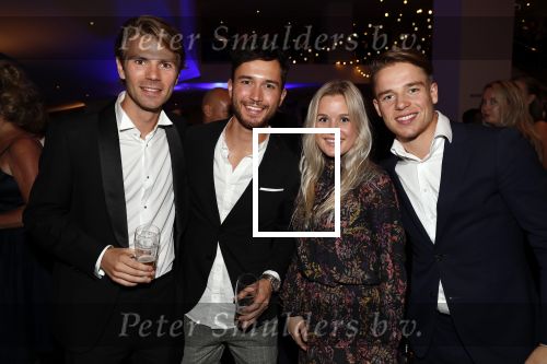 Utrecht 23 september 2018
Premiere Mamma Mia in beatrixtheater. Hoofdrollen zijn er voor Antje Monteiro Jolijn Henneman Sophia Wezer Hilke Bierman Dieter Troubleyn Emiel de Jong en Soy Kroon.  Koen Weijland  met â€¦