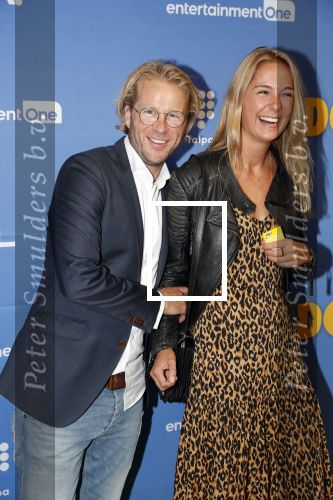 Amsterdam 17 september 2018
Premiere Doris in Tuschinski. De cast bestaat uit oa Tjitske Reidinga Guy Clemens Bracha v Doesburgh Tanik Moree Peter Blok . Leo Alkemade met zomaar iemand