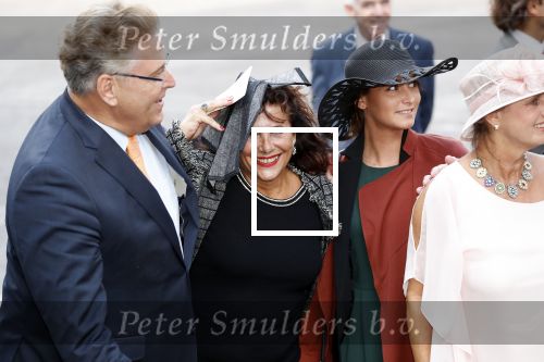 Den Haag 18 september 2018
Prinsjesdag 2018 op het binnenhof. Komning Willem Alexander Koningin Maxima Prins Constantijn en Prinses Laurentien zijn aanwezig. Leonie Sazias met Henk Krol en partner