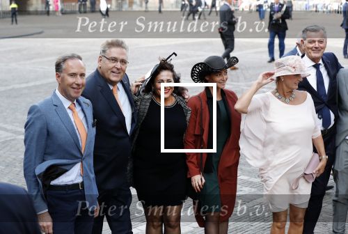 Den Haag 18 september 2018
Prinsjesdag 2018 op het binnenhof. Komning Willem Alexander Koningin Maxima Prins Constantijn en Prinses Laurentien zijn aanwezig. Leonie Sazias met Henk Krol en partner