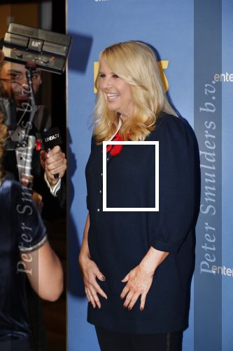 Amsterdam 17 september 2018
Premiere Doris in Tuschinski. De cast bestaat uit oa Tjitske Reidinga Guy Clemens Bracha v Doesburgh Tanik Moree Peter Blok . Linda de Mol kwam met partner Jeroen Rietbergen