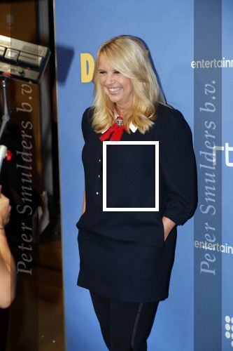 Amsterdam 17 september 2018
Premiere Doris in Tuschinski. De cast bestaat uit oa Tjitske Reidinga Guy Clemens Bracha v Doesburgh Tanik Moree Peter Blok . Linda de Mol kwam met partner Jeroen Rietbergen