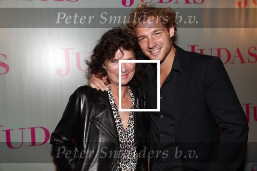 Amsterdam20 september 2018
Premiere Judas in de meervaart. Linda v Dijck met zoon