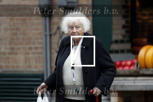 Amsterdam 10 september 2018
Marjan Berk doet boodschappen op de cornelis schuytstraat.