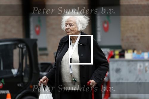 Amsterdam 10 september 2018
Marjan Berk doet boodschappen op de cornelis schuytstraat.
