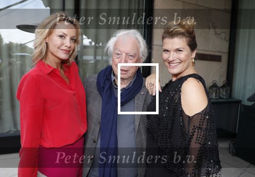 Amsterdam 16 september 2018
45 jaar Sheila de Vries in het Hilton.
Micky Hoogendijk met Anouk v Nes en Cees Dam