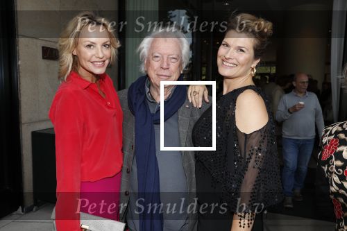 Amsterdam 16 september 2018
45 jaar Sheila de Vries in het Hilton.
Micky Hoogendijk met Anouk v Nes en Cees Dam