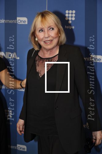 Amsterdm 17 september 2018
Premiere Doris in Tuschinski. De cast bestaat uit oa Tjitske Reidinga Guy Clemens Bracha v Doesburgh Tanik Moree Peter Blok . Mireille Bekooy