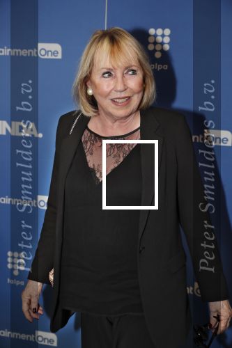 Amsterdm 17 september 2018
Premiere Doris in Tuschinski. De cast bestaat uit oa Tjitske Reidinga Guy Clemens Bracha v Doesburgh Tanik Moree Peter Blok . Mireille Bekooy
