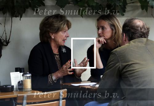 Amsterdam 15 september 2018
Neelie Kroes op terras met â€¦..