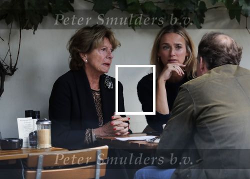 Amsterdam 15 september 2018
Neelie Kroes op terras met â€¦..