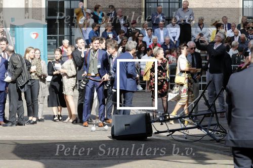 Den Haag 18 september 2018
Prinsjesdag 2018 op het binnenhof. Komning Willem Alexander Koningin Maxima Prins Constantijn en Prinses Laurentien zijn aanwezig. Box waait om door harde wind